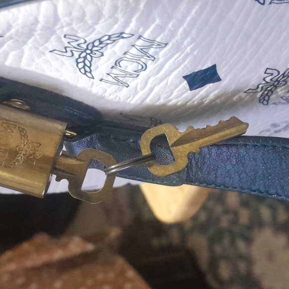 MCM Black/White Vintage Logo Satchel - Picture 7 of 9